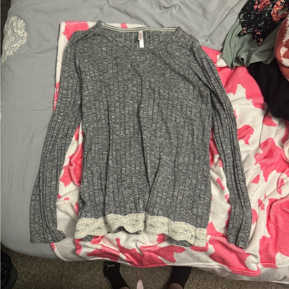 Xhiliration grey long sleeved top with lace trim